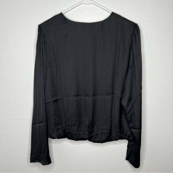 Sincerely Jules Stain Blouse - Picture 2 of 4